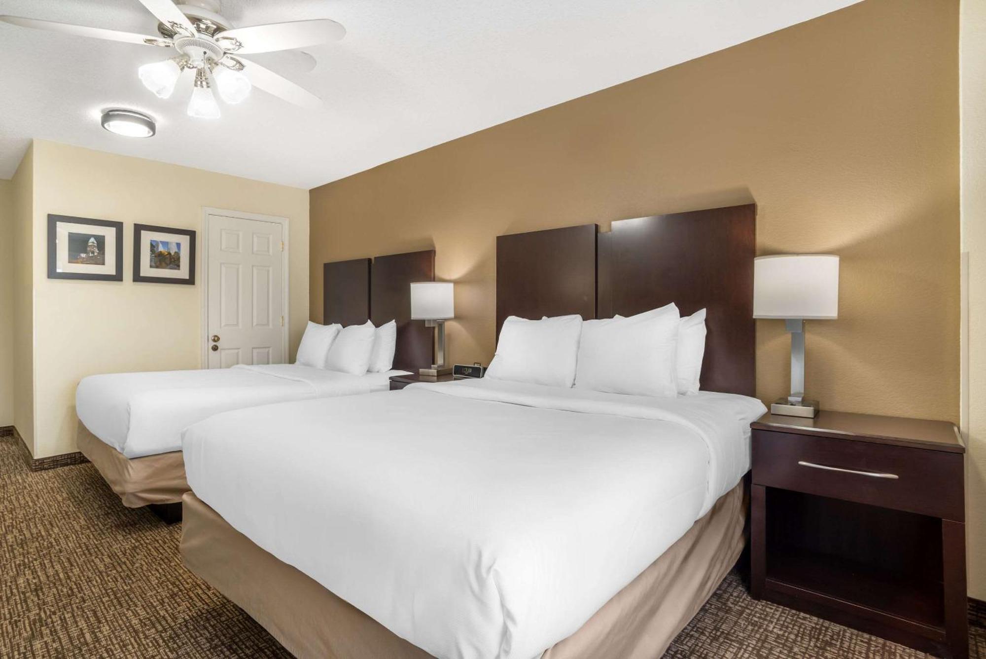 Comfort Inn & Suites Lake Norman Cornelius Bagian luar foto