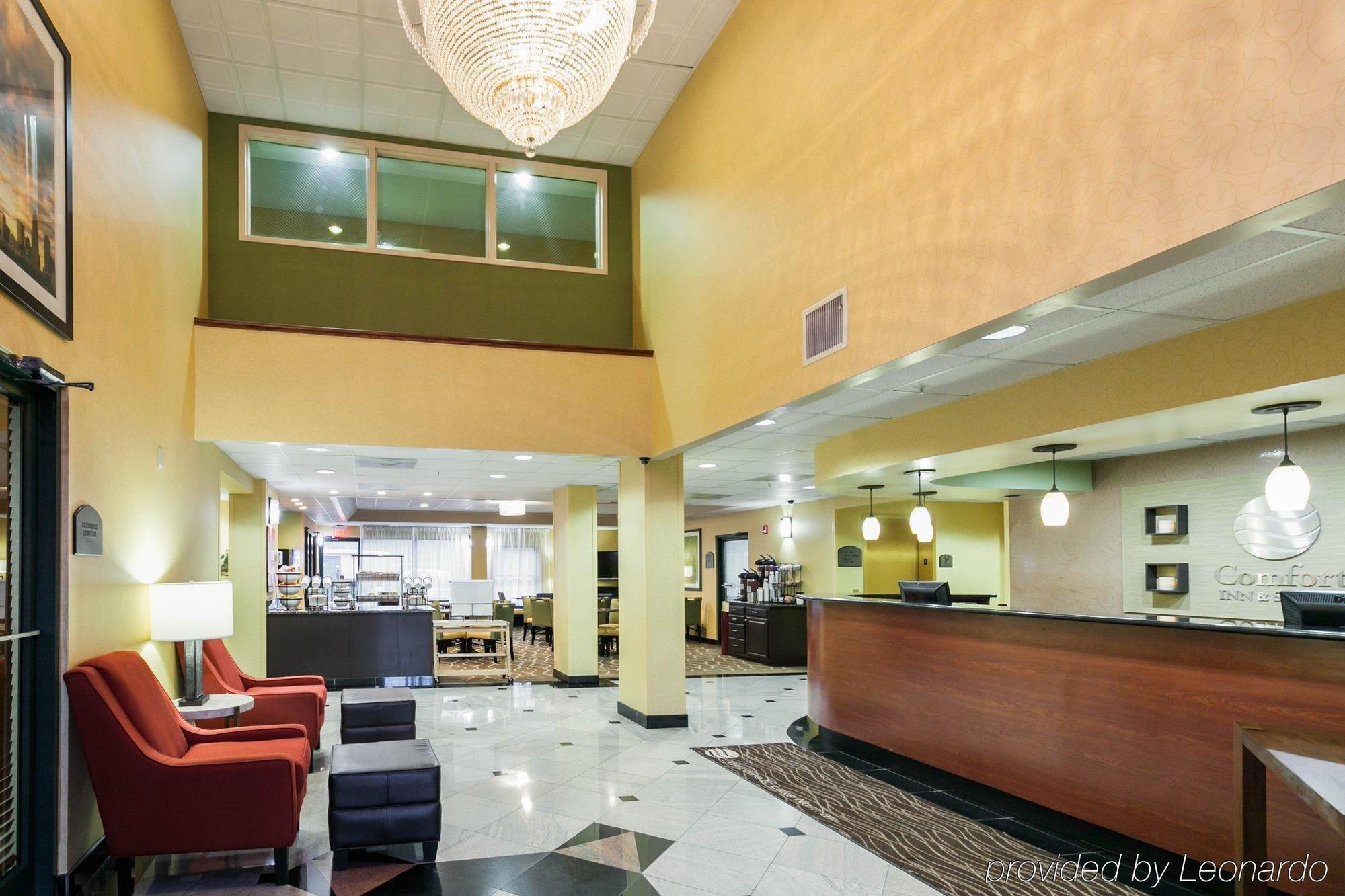 Comfort Inn & Suites Lake Norman Cornelius Bagian luar foto