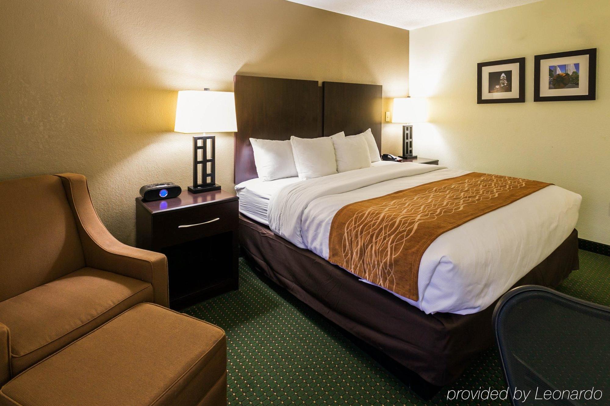 Comfort Inn & Suites Lake Norman Cornelius Bagian luar foto